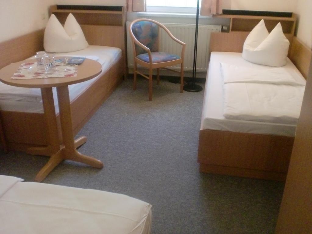 Hotel & Restaurant "Zum Firstenstein" Konigshain Zewnętrze zdjęcie