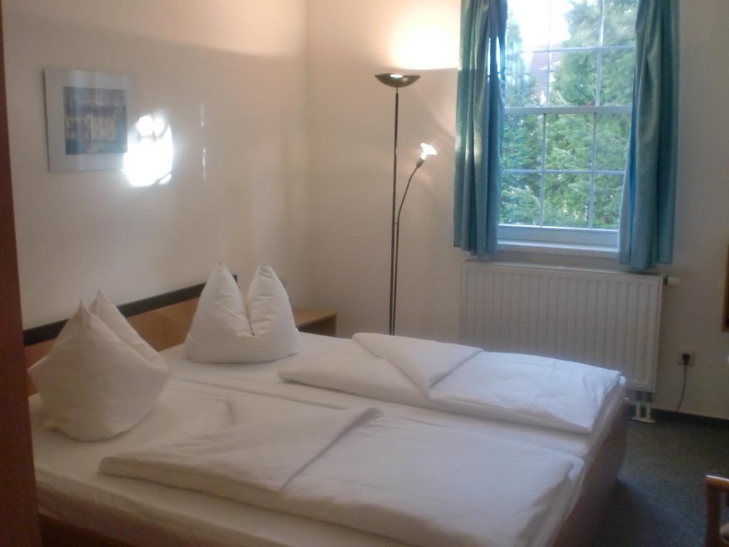 Hotel & Restaurant "Zum Firstenstein" Konigshain Zewnętrze zdjęcie