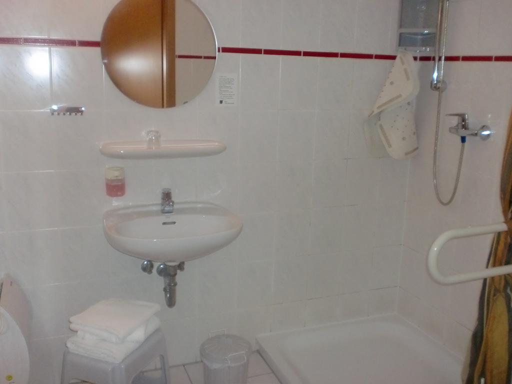 Hotel & Restaurant "Zum Firstenstein" Konigshain Zewnętrze zdjęcie