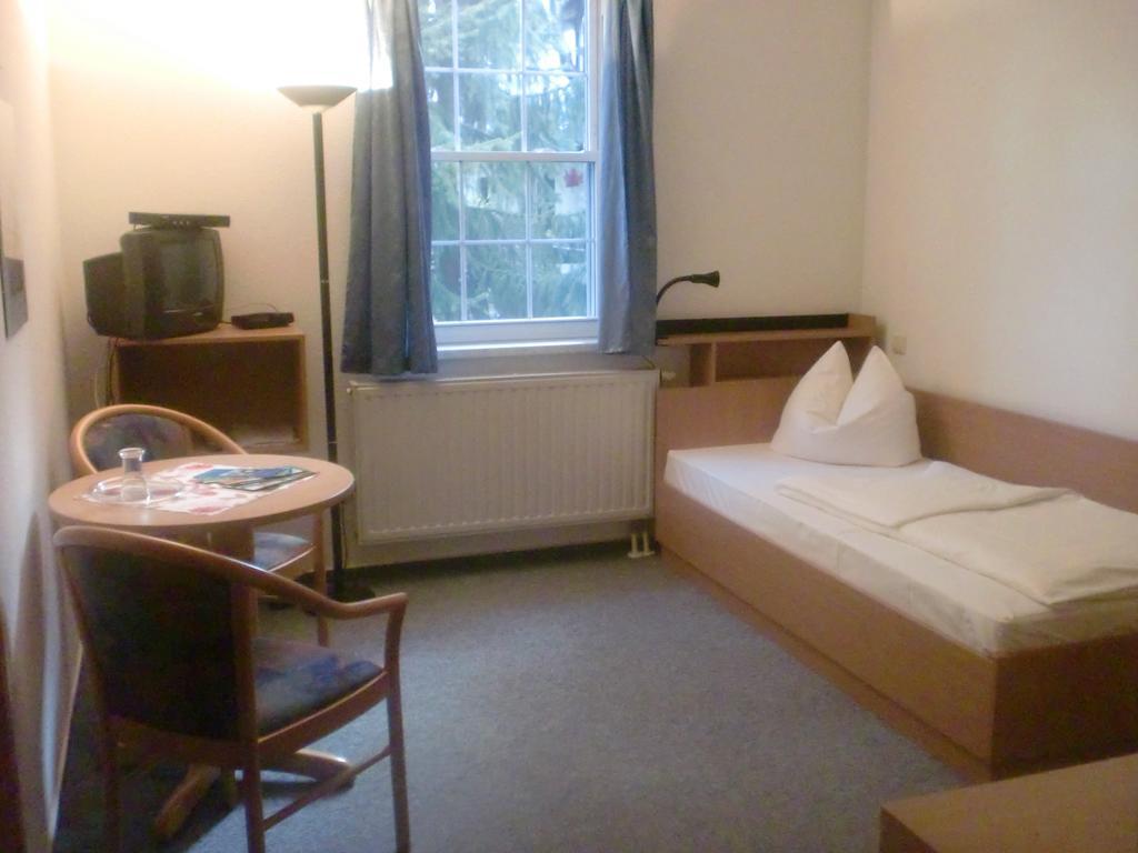 Hotel & Restaurant "Zum Firstenstein" Konigshain Zewnętrze zdjęcie